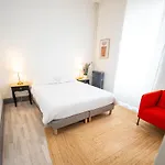 Vicheia - 12 - Unesco - Centre-ville Apartment *